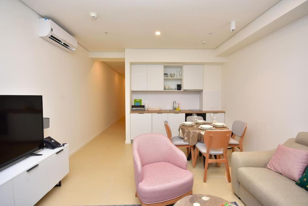 Brand New ! Seaside Apt With Poolview & Parking Budua Esterno foto