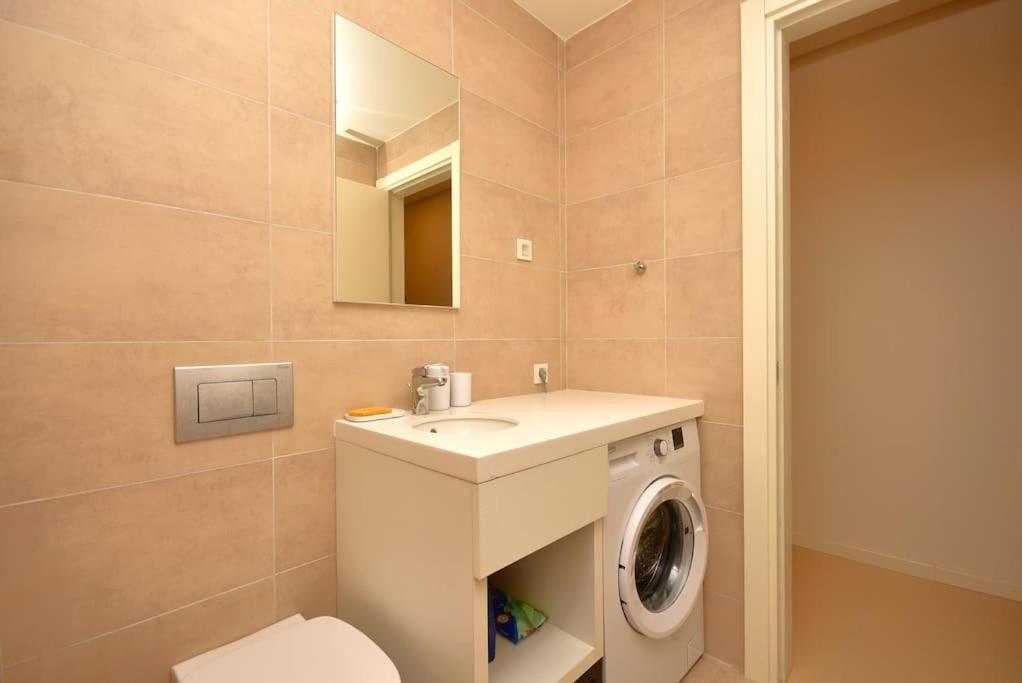 Brand New ! Seaside Apt With Poolview & Parking Budua Esterno foto